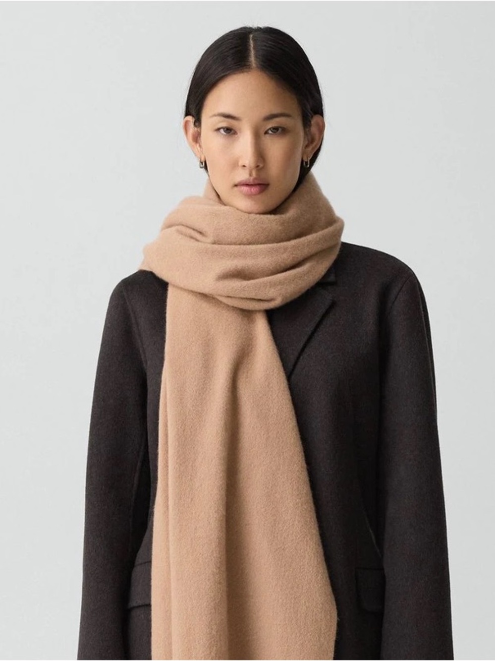 NWT Theory Scarf in Cashmere Classic Knit Scarf